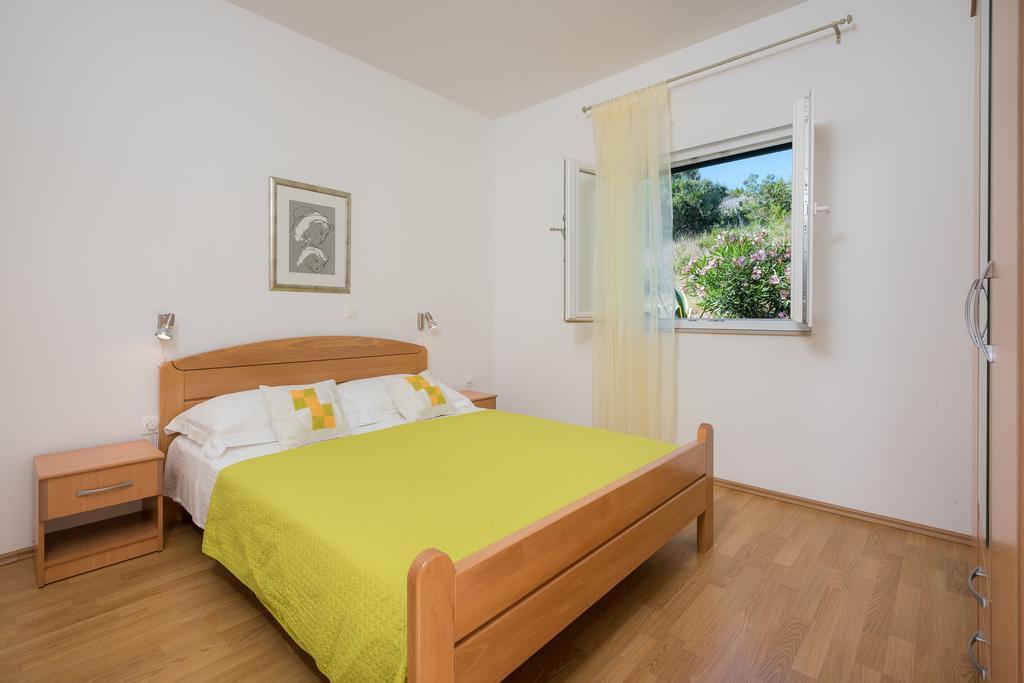 Apartments Stipe Plazibat Hvar Town Rum bild